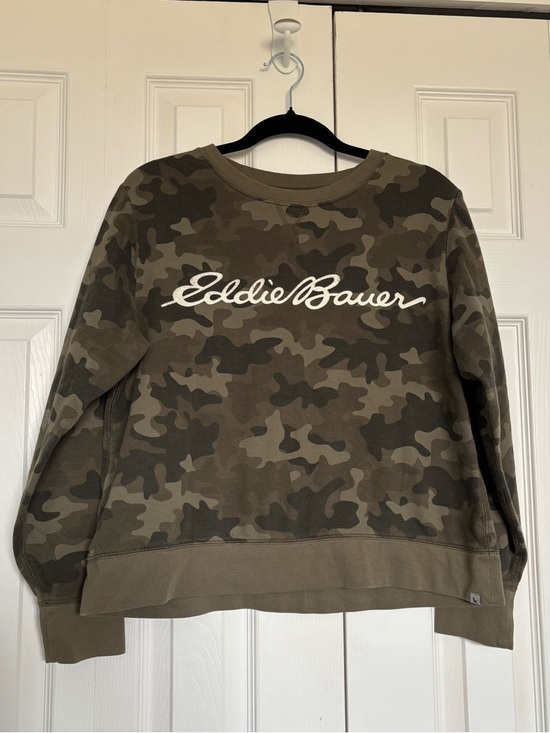 Eddie Bauer Sweaters - Eddie Bauer Olive & Dark Green Camo Crewneck Sweater